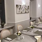 Отель Spagna 2*