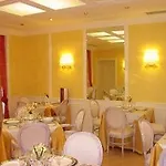 Spagna Отель 2*