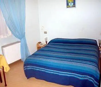 Hotell Spagna 2*