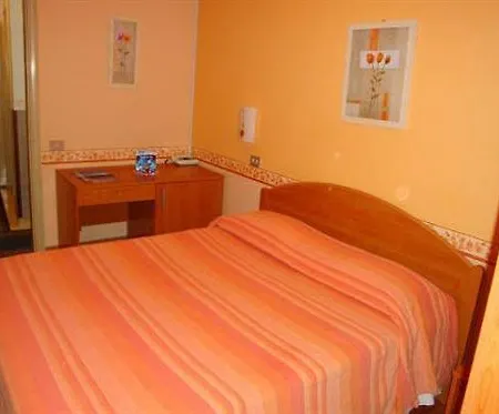 Spagna Hotel 2*
