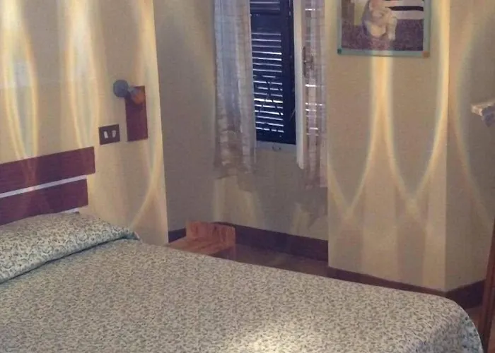 Hotel Spagna 2*